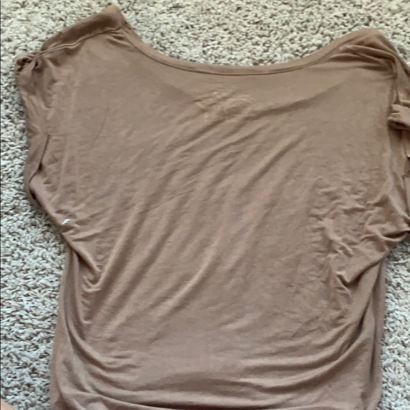 V neck t shirt - Picture 3 of 3